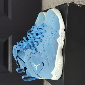 AIR JORDAN 7 RETRO BG